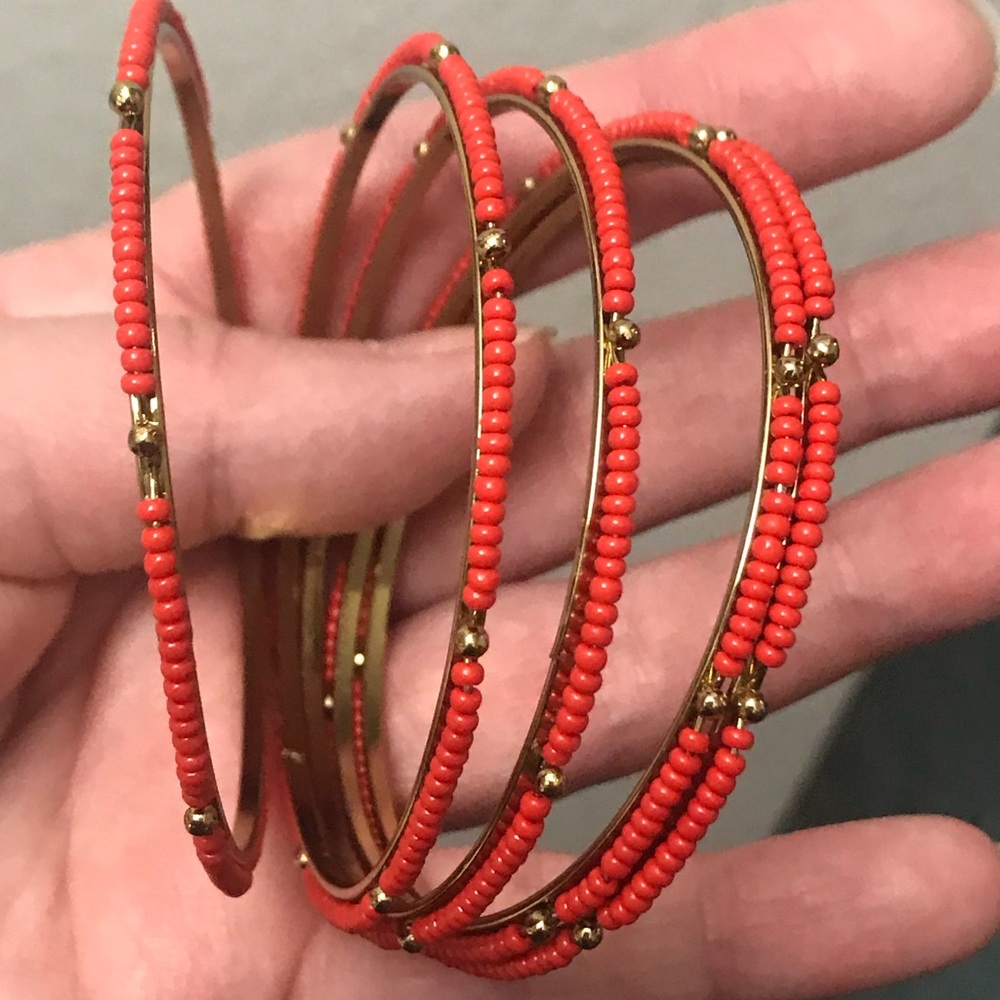 Amrita Singh bangle set